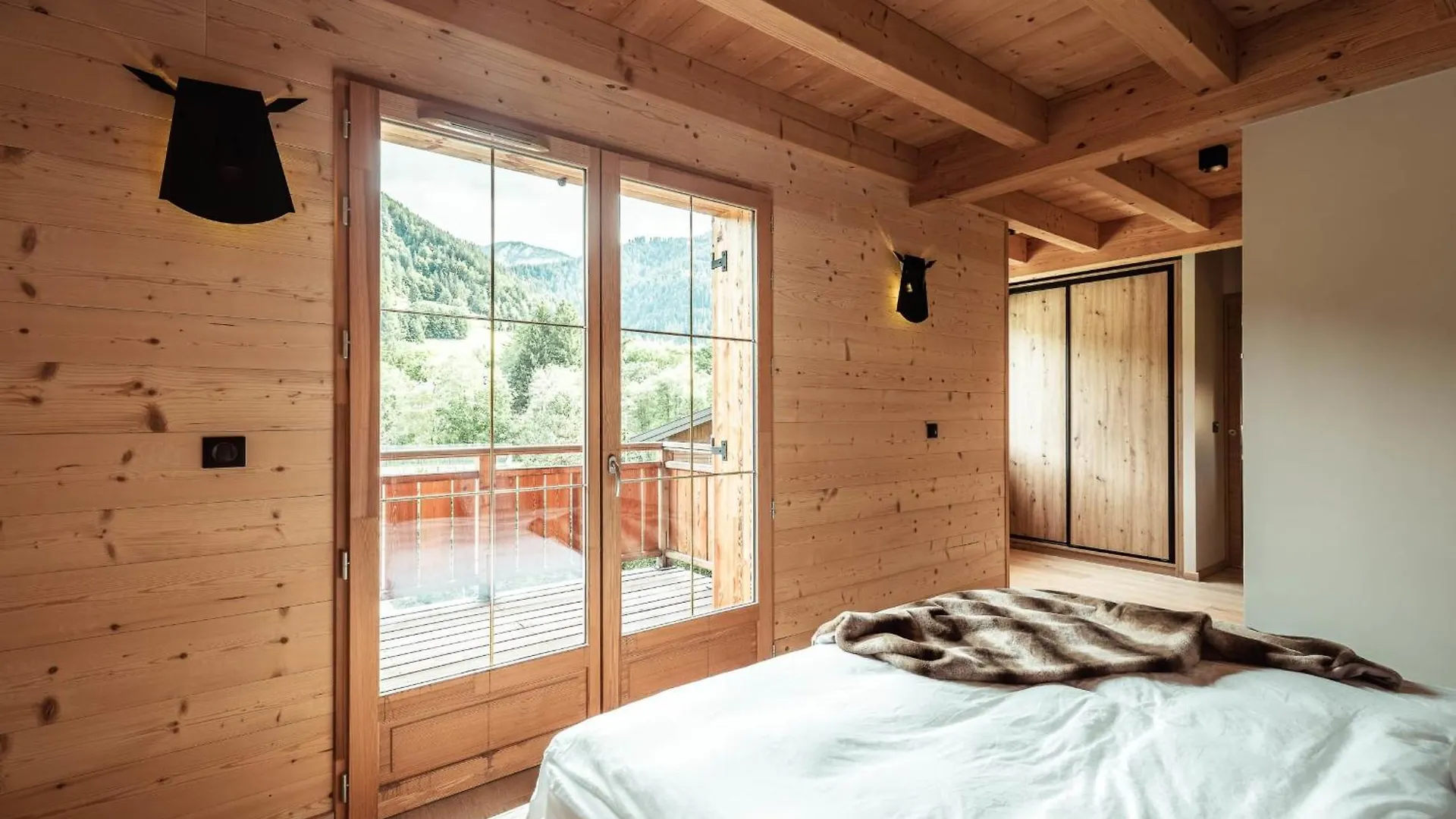 Le Chalet Des Belles - A Brand New Half-Chalet Perfect For A Family Break Praz-sur-Arly